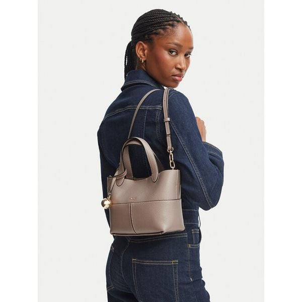 Torebka Furla. Szare torebki klasyczne damskie Furla, bez wzorów, bez dodatków. Za 1,299.00 zł.