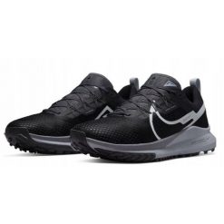 Buty Do Biegania Damskie Nike W React Pegasus Trail 4. Czarne obuwie do biegania damskie Nike. Za 553.20 zł.