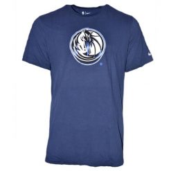 Koszulka Nike Dallas Mavericks Essential Dry T-shirt Chrome Logo College Navy. Niebieskie bluzki damskie Nike, xl, bez wzorów, sportowe, bez kołnierzyka, bez ramiączek. Za 112.00 zł.