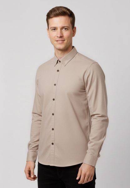 Beżowa koszula, Slim Fit, K-TANALO. Brązowe koszule męskie Volcano, m, bez wzorów, z bawełny, bez kołnierzyka, bez ramiączek. Za 139.99 zł.