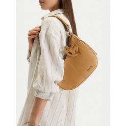 Torebka Badura. Brązowe torebki klasyczne damskie Badura, bez wzorów, bez dodatków. Za 219.99 zł.