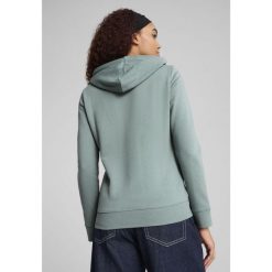 Damska bluza z kapturem ESS METALLIC PUMA Green Moon Metallic Silver. Szare bluzy z kapturem damskie Puma, s. W wyprzedaży za 124.00 zł.