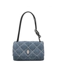 Marc Jacobs Torebka The Quilted Denim Mini 2P5HSH013H03 Niebieski. Niebieskie torebki klasyczne damskie MARC JACOBS, bez wzorów, z denimu, bez dodatków. Za 1,499.00 zł.