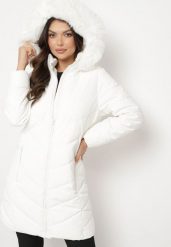 Biała Kurtka Pikowana Długa z Odpinanym FuterkiemRaizelle. Białe kurtki damskie Born2be, l, bez wzorów, z jeansu, bez kaptura. Za 219.99 zł.