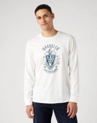 WRANGLER AMERICANA TEE MĘSKA KOSZULKA Z DŁUGIM RĘKAWEM LONGSLEEVE WHISPER WHITE 112341143 W70Q017924. Białe koszulki męskie z długim rękawem Wrangler, m. Za 119.99 zł.