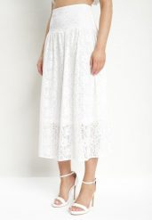 Biała Rozkloszowana Spódnica Koronkowa z Podszewką Tellpara. Białe spódniczki damskie Born2be, m, bez wzorów, z koronki, eleganckie, midi, proste. Za 139.99 zł.