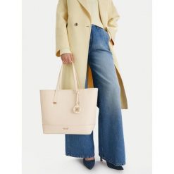 Torebka Nine West. Torebki klasyczne damskie Nine West, bez wzorów, bez dodatków. Za 299.99 zł.