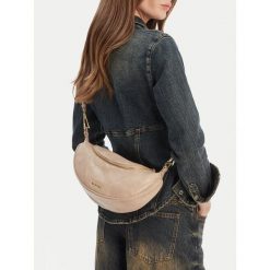 Torebka Badura. Brązowe torebki klasyczne damskie Badura, bez wzorów, bez dodatków. Za 169.99 zł.