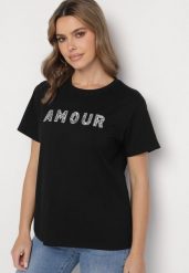 Czarny T-shirt z Bawełny Ozdobiony Haftowanym Napisem z Cekinami Marisiana. Czarne t-shirty damskie Born2be, m, bez wzorów, z bawełny, bez kołnierzyka. Za 34.99 zł.