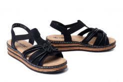 RIEKER 62969-00 black, sandały damskie. Czarne sandały damskie Rieker, bez wzorów, bez obcasa. Za 255.92 zł.
