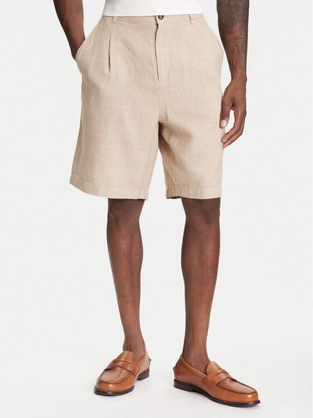 United Colors Of Benetton Szorty materiałowe 43B3U9010 Beżowy Regular Fit. Brązowe szorty męskie United Colors Of Benetton, bez wzorów, z bawełny. Za 299.99 zł.