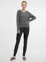 Orsay Spodnie w kolorze czarnym ze skóry syntetycznej rozmiar: 38. Czarne spodnie materiałowe damskie ORSAY, bez wzorów, ze skóry. Za 74.11 zł.