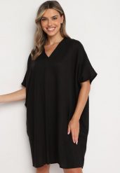 Czarna Bawełniana Sukienka o Pudełkowym Kroju z Dekoltem w Serek Vikonia. Czarne sukienki damskie Born2be, na co dzień, plus size, bez wzorów, z bawełny, eleganckie, bez kołnierzyka, plus size, bez ramiączek, midi. W wyprzedaży za 71.99 zł.