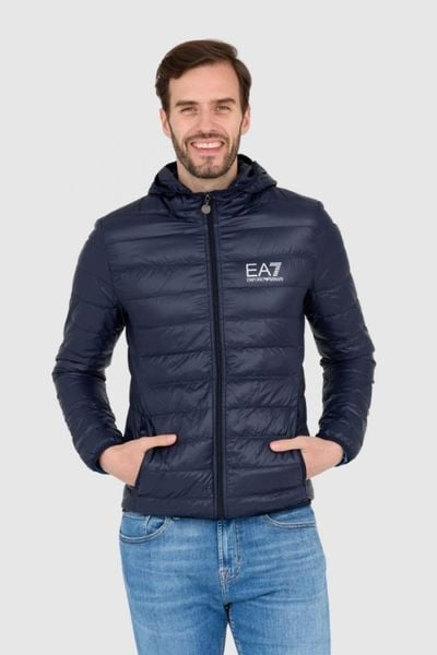 EA7 Granatowa męska kurtka puchowa, Rozmiar S. Niebieskie kurtki męskie EA7 Emporio Armani, m, bez wzorów, z puchu, bez kaptura. W wyprzedaży za 439.99 zł.