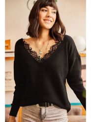 Olalook Sweter w kolorze czarnym rozmiar: onesize. Czarne swetry klasyczne damskie Olalook, z koronki, bez kołnierzyka. Za 79.59 zł.
