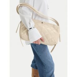 Torebka Badura. Torebki klasyczne damskie Badura, bez wzorów, bez dodatków. Za 229.99 zł.