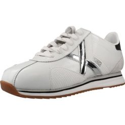 Buty MUNICH 8350206M SAPPORO 206 Biały. Białe buty fitness męskie munich, na fitness i siłownię. Za 483.99 zł.