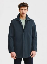 PAKO LORENTE – Klasyczny płaszcz męski. Niebieskie płaszcze męskie Pako Lorente, na wiosnę, m, bez wzorów, z bawełny, eleganckie. Za 699.99 zł.