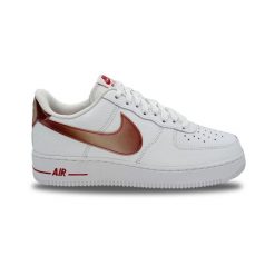 Buty Nike Air Force 107 Białe. Białe buty sportowe na co dzień męskie Nike, z materiału, bez zapięcia, trekkingowe, nike air force. Za 876.50 zł.