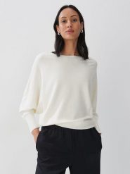 Someday Sweter w kolorze białym rozmiar: 42. Białe swetry klasyczne damskie Someday, ze splotem, bez kołnierzyka. Za 196.70 zł.