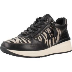 Buty CARMELA 162653C Czarny. Czarne obuwie trekkingowe damskie Carmela. Za 366.70 zł.