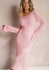 Różowa Sukienka Dzianinowa Midi w stylu Boho z Głębokim Dekoltem na Plecach Moralie. Czerwone sukienki damskie Renee, na co dzień, bez wzorów, z dzianiny, boho, bez kołnierzyka, bez ramiączek, midi, proste. W wyprzedaży za 111.99 zł.