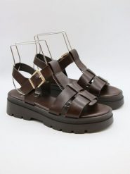 Bellucci Sandały w kolorze brązowym rozmiar: 36. Brązowe sandały damskie Bellucci, bez wzorów, bez obcasa. Za 100.99 zł.