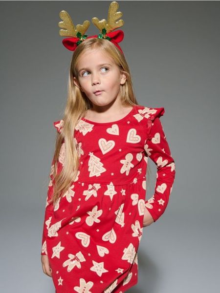 Sukienka z ozdobnymi falbanami na rękawach - czerwony. Czerwone sukienki dziewczęce Sinsay, bez wzorów, bez ramiączek. W wyprzedaży za 7.99 zł.