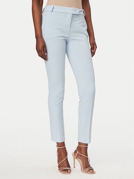 Rinascimento Spodnie materiałowe CFC0127865003 Błękitny Slim Fit. Niebieskie spodnie materiałowe damskie RINASCIMENTO, bez wzorów, z materiału. Za 399.99 zł.