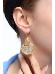 L'Atelier de Gaia Pozłacane kolczyki z cytrynem rozmiar: onesize. Żółte kolczyki damskie L'Atelier de Gaia, z cytrynem, pozłacane, z zapięciem typu bigiel. Za 96.83 zł.