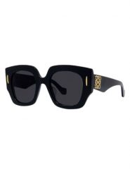 Loewe Damskie okulary przeciwsłoneczne w kolorze czarnym rozmiar: 50. Czarne okulary przeciwsłoneczne damskie loewe. Za 1,270.89 zł.