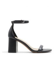 CALL IT SPRING Sandały w kolorze czarnym na obcasie rozmiar: 39. Czarne sandały damskie Call It Spring, bez wzorów, bez obcasa, na koturnie. Za 126.99 zł.