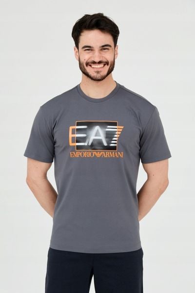 EA7 Męski szary t-shirt z holograficznym logo, Rozmiar XXL. Szare t-shirty męskie EA7 Emporio Armani, m, bez wzorów, bez kołnierzyka. W wyprzedaży za 285.99 zł.