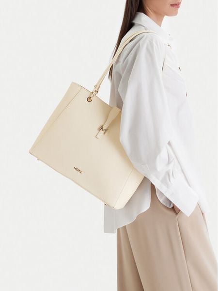 MEXX Torebka CEO-MEXX-B-005-09 Écru. Torebki klasyczne damskie Mexx, bez wzorów, z materiału, bez dodatków. Za 219.99 zł.