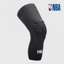 Nakolanniki do koszykówki dla dorosłych Tarmak NBA KP500 2 sztuki. Czarne bokserki męskie TARMAK, bez wzorów, z materiału. Za 139.99 zł.