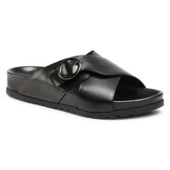 Klapki Lasocki. Czarne klapki damskie Lasocki, bez wzorów, bez obcasa. Za 79.99 zł.
