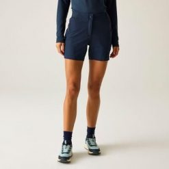 Damskie spodenki Torrek Lite. Niebieskie szorty damskie Dare 2b, bez wzorów, z elastanu, sportowe. Za 329.99 zł.