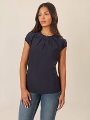 APART Bluzka w kolorze granatowym rozmiar: 46. Niebieskie bluzki damskie Apart, bez wzorów, bez kołnierzyka, bez ramiączek. Za 164.02 zł.