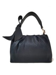 ORE10 Skórzana torebka "Movar" w kolorze czarnym - 26 x 18 x 5 cm rozmiar: onesize. Czarne torebki klasyczne damskie ORE10, bez wzorów, z materiału, bez dodatków. Za 173.99 zł.