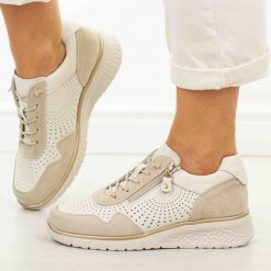 Beżowe skórzane ażurowe półbuty damskie Filippo Dp7605/26. Brązowe półbuty damskie Filippo, w ażurowe wzory, z jeansu, bez obcasa, na koturnie. Za 269.00 zł.