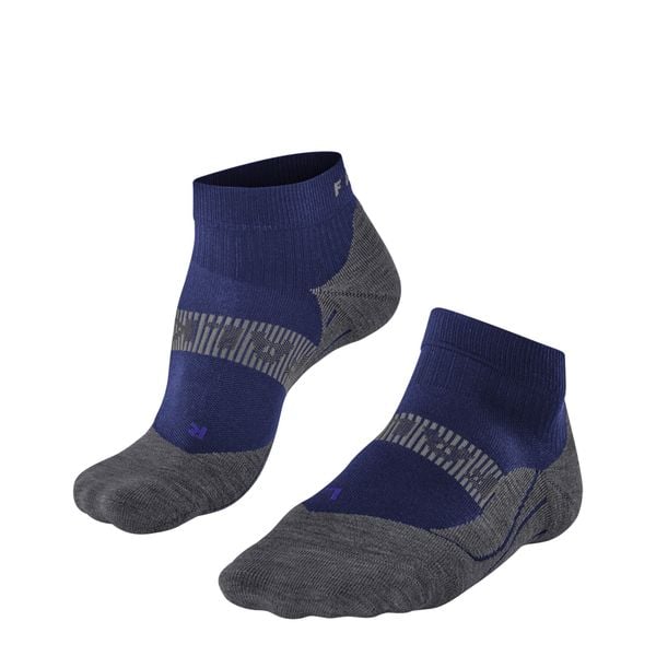 Krótkie skarpetki Falke RU4 Endurance Cool. Niebieskie skarpetki męskie Falke, bez wzorów, z elastanu. Za 136.50 zł.