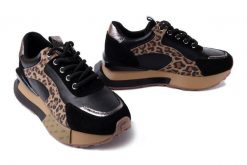 ARTIKER RELAKS 55C0134 black, półbuty damskie. Czarne półbuty damskie Artiker Relaks, bez wzorów, ze skóry, bez obcasa. Za 299.90 zł.
