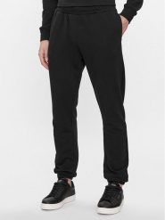 Pepe Jeans Spodnie dresowe Joe Jogger PM211645 Czarny Regular Fit. Czarne spodnie dresowe męskie Pepe Jeans, bez wzorów, z bawełny. Za 199.00 zł.