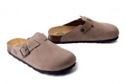 DR. BRINKMANN 600132-08 taupe, klapki damskie. Brązowe klapki damskie Dr. Brinkmann, bez wzorów, ze skóry, bez obcasa. Za 284.90 zł.