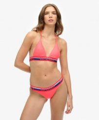 Superdry Triangle Stripe Bikini Top z poliestru z recyklingu i elastanu. Czerwone bikini damskie Superdry., bez wzorów. Za 163.70 zł.